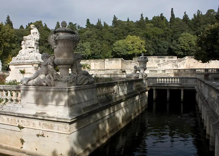 Le Studio D\'Auguste- Coeur De Nimes-Chaleureux-Emplacement Ideal