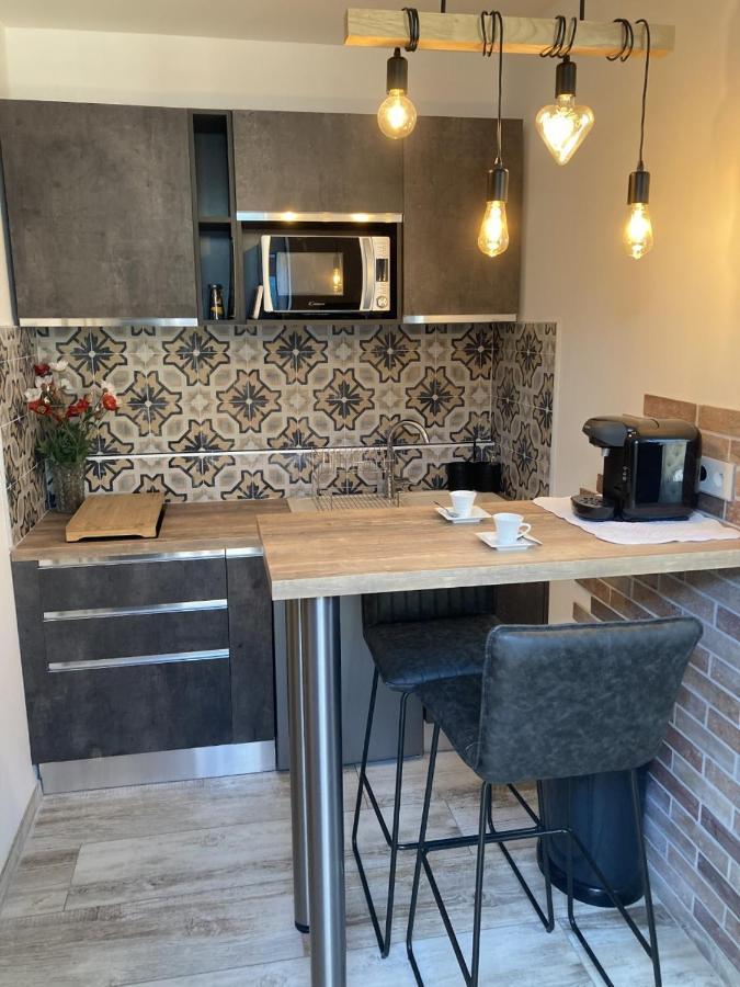 Le D'auguste- Cœur De Nîmes-chaleureux-emplacement Idéal Nîmes