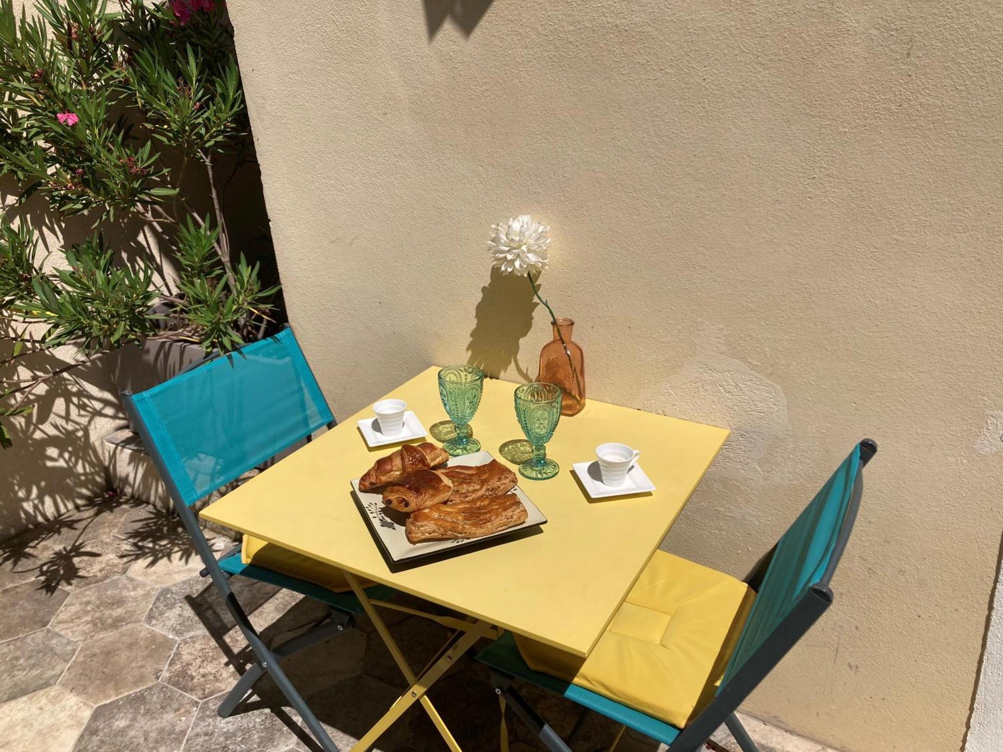 Le D'auguste- Coeur De Nimes-chaleureux-emplacement Ideal Apartment *